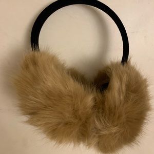 Earmuffs with fur